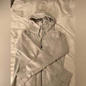 LULULEMON HEATHER GREY SCUBA SWEATSHIRT